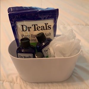 Dr. Teal’s bath collection set